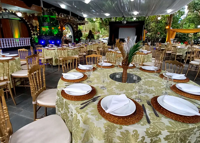 chacara-para-aniversarios-em-manaus-ambiente-unico-decoracao-de-mesas-de-convidados