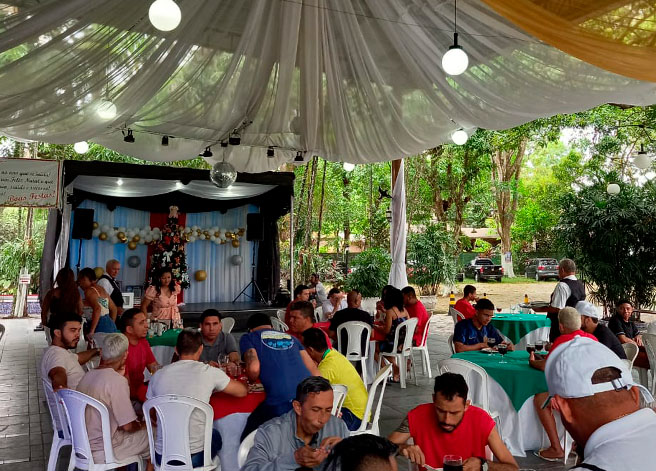 espaco-para-confraternizacao-corporativa-em-manaus-decoracao-de-natal-foto